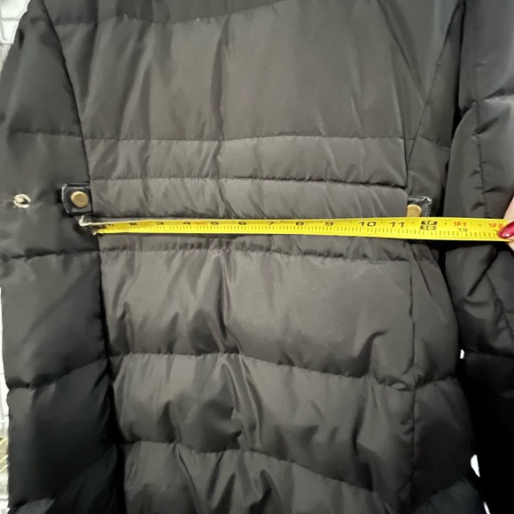 Women’s Black Puffer Coat - Picture 5 of 5